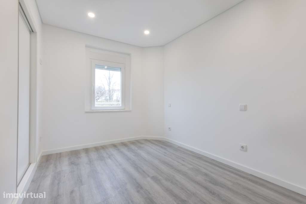 T2 remodelado / Novo com vista parcial Rio.-12