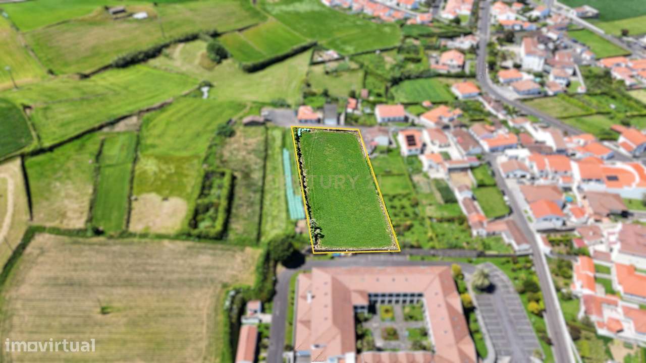 Terreno Urbanizável com 2.803 m² | Excelente Oportunidade na Vila do N-7