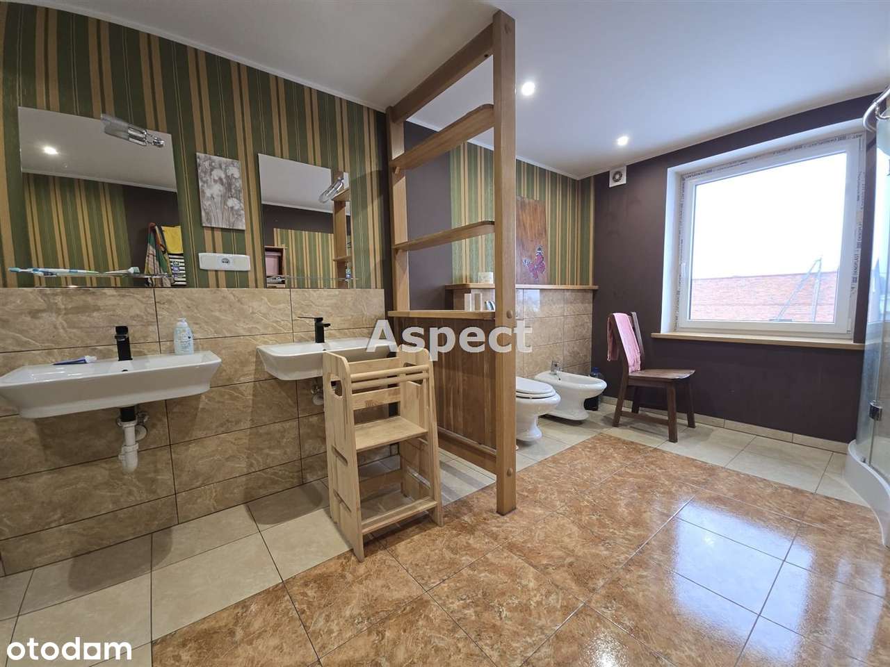 Obiekt Inwestycyjny Wraz Z Budynkiem Mieszkalnym-11