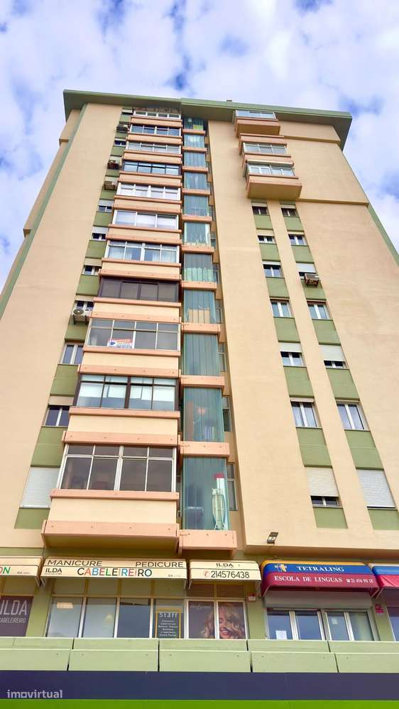 T3 transformado em T2 - vista mar - estacionamento - Torre Soleil-1