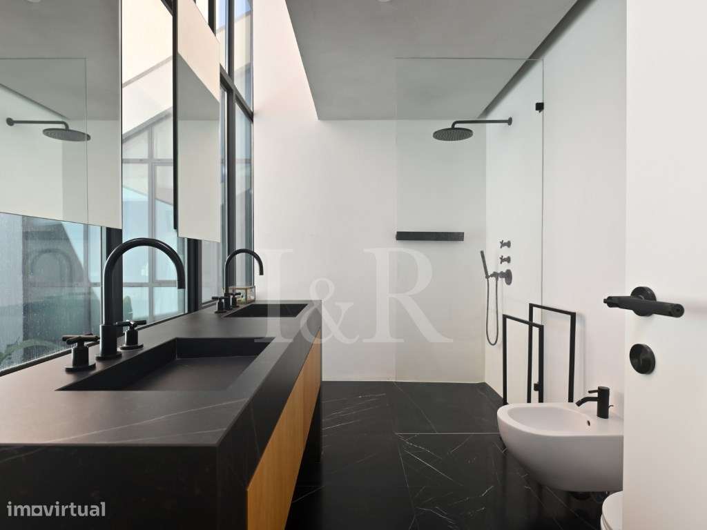 Apartamento T4 duplex com dois terraços e piscina em Belém-23