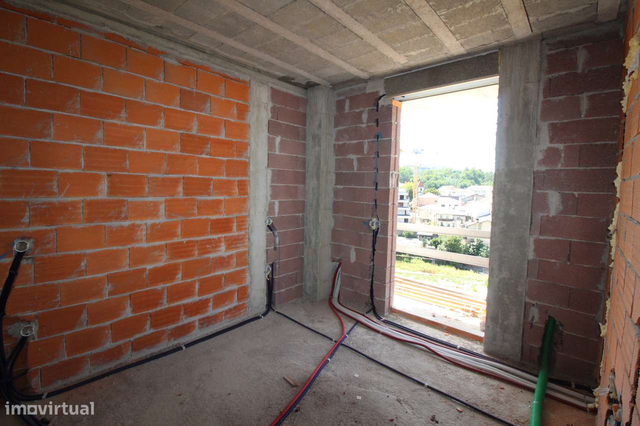 Duplex em Prédio Moderno – Vistas para o Rio-7