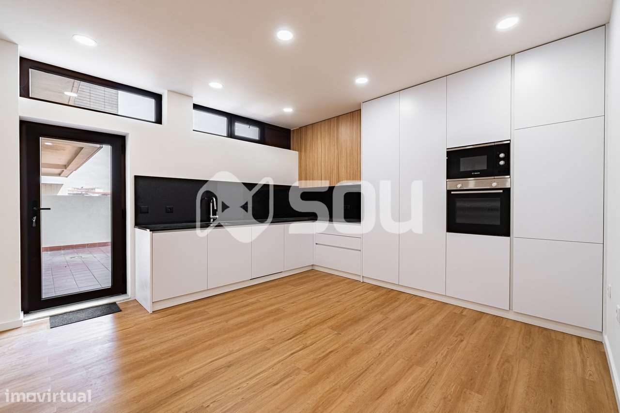 Apartamento T2 com terraço-4