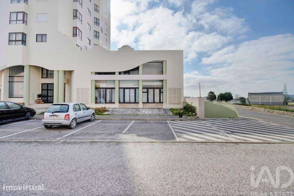 Loja / Estabelecimento Comercial em Peniche de 127,00 m2 - Grande imagem: 2/28