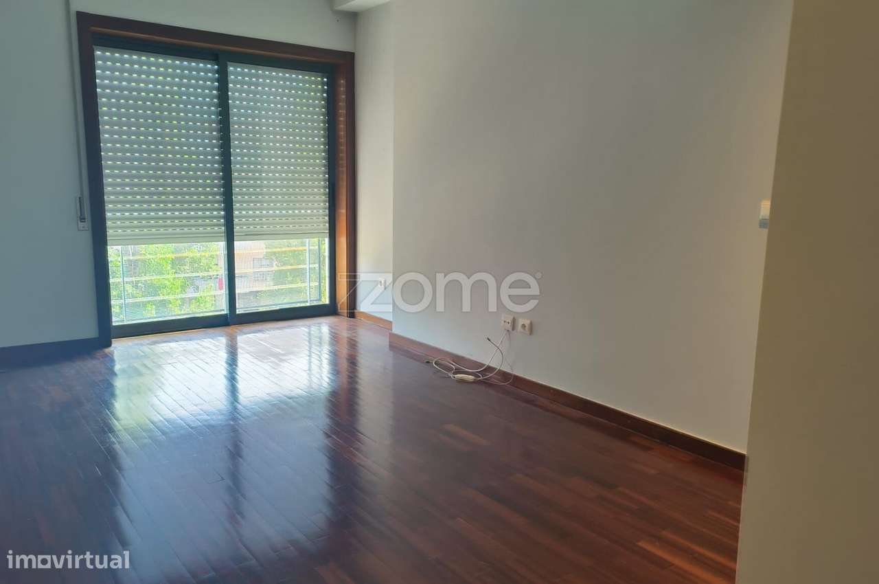 T1 com lugar de garagem e arrumos, na Rua Vale da Pinha, Susão,Valo... - Grande imagem: 5/22