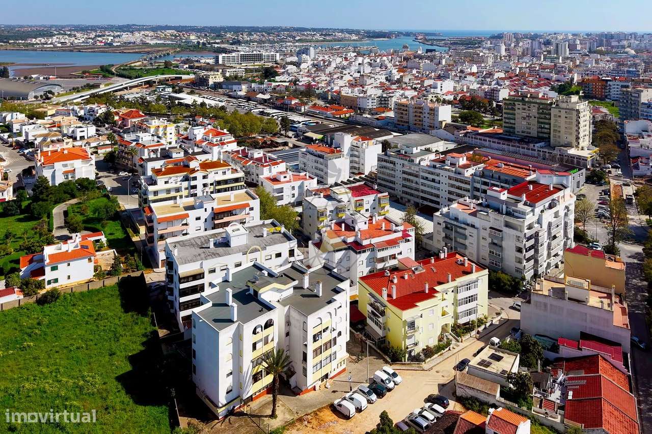 Loja com 187 m2 para venda em caldeira do Moinho - Abicada - Portimão - Grande imagem: 3/24
