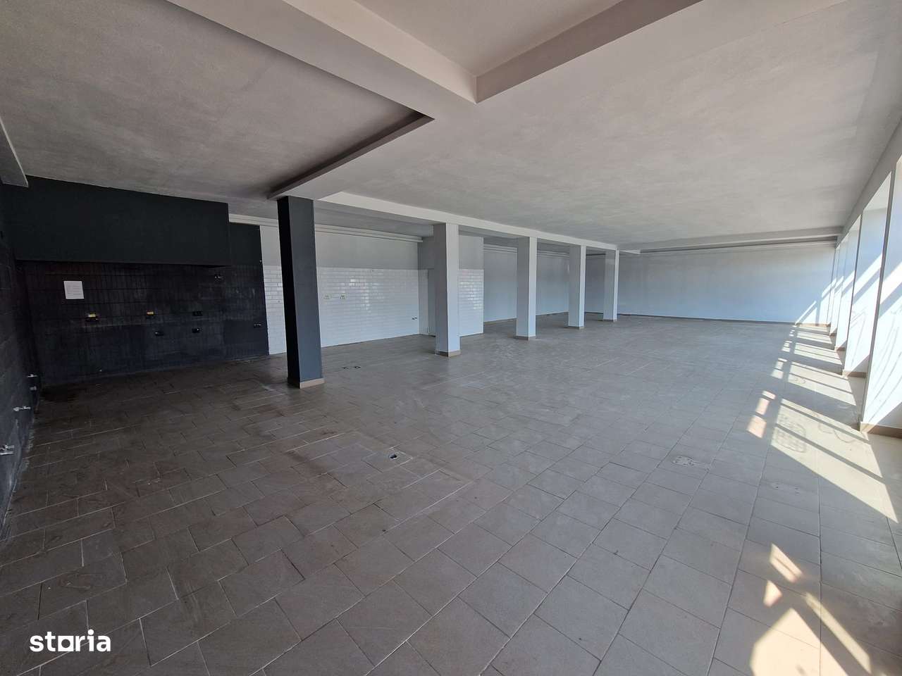 Spațiu comercial de închiriat în comuna Ciofrângeni, județ Argeș. - Imagine principală: 3/14