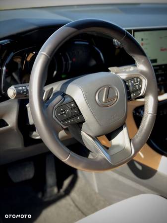 Lexus NX 350h - 11