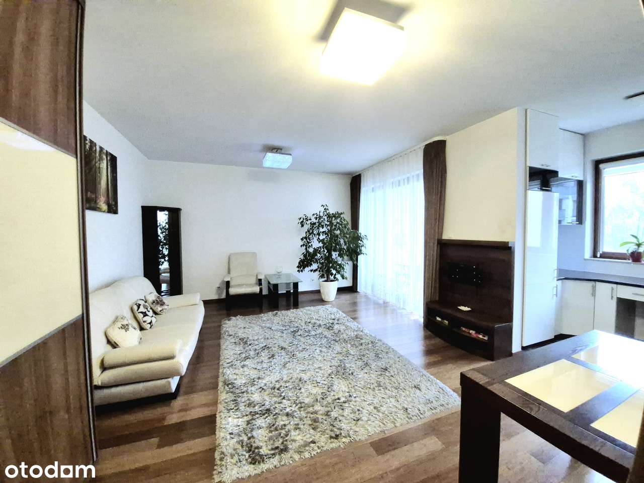 Cichy apartament z balkonem, garaż i komórka w cenie - Pełny obrazek: 2/13