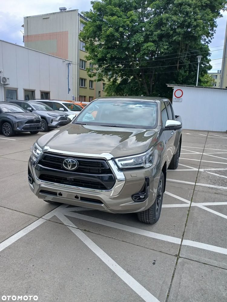 Toyota Hilux 2.8 D-4D mHEV Double Cab Executive 4x4 2026