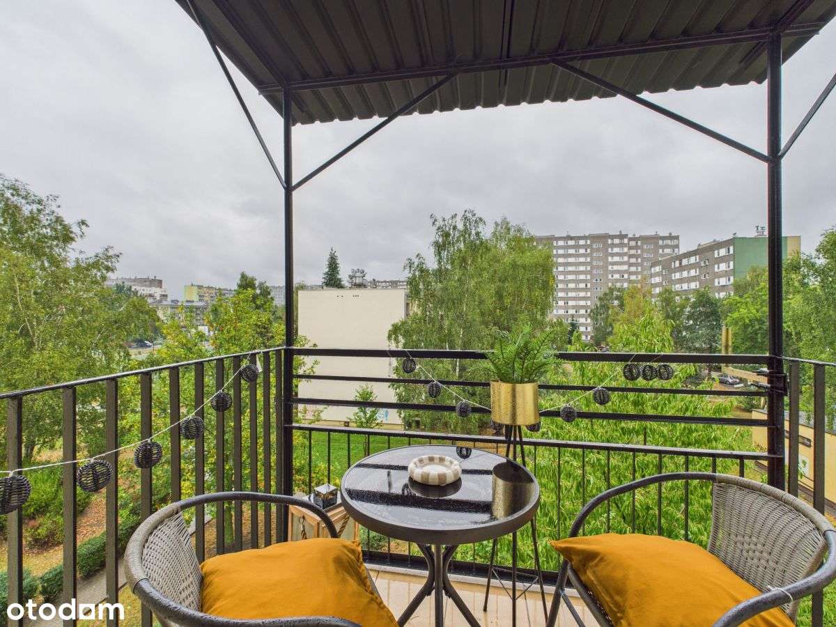 Nowoczesne mieszkanie z balkonem po remoncie-4