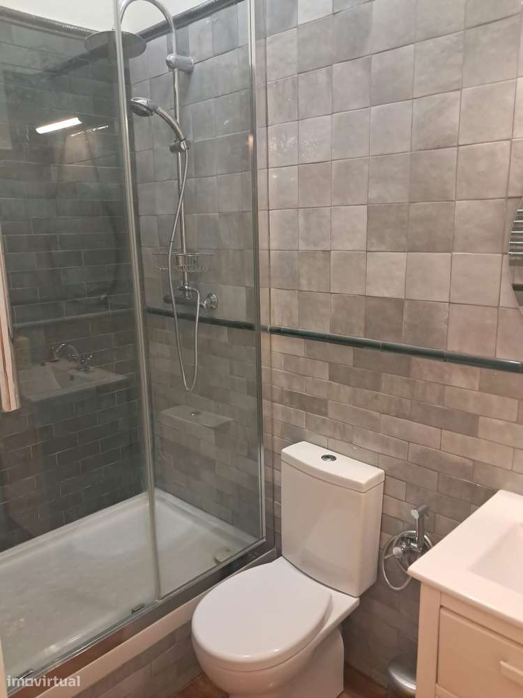 Apartamento ÍMPAR T3+1 com Jardim exclusivo próximo Metro Alameda-12