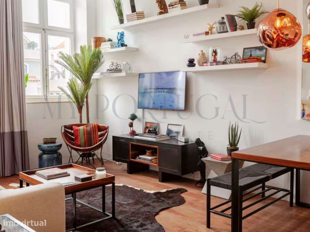 Refúgio de Design e Luz na Praça Dom Luís I - Onde o Rio encontra a...-7