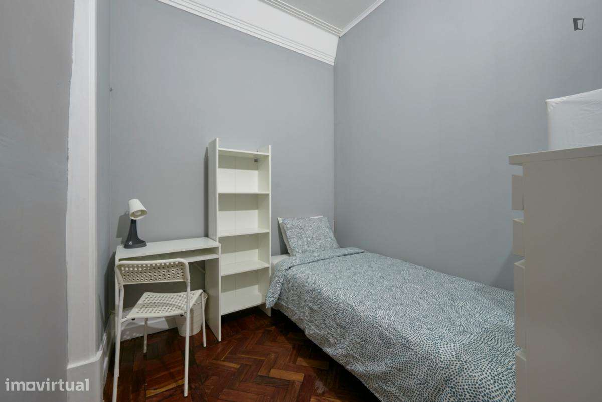Quarto - localizado em Saldanha Lisbon - Grande imagem: 4/7