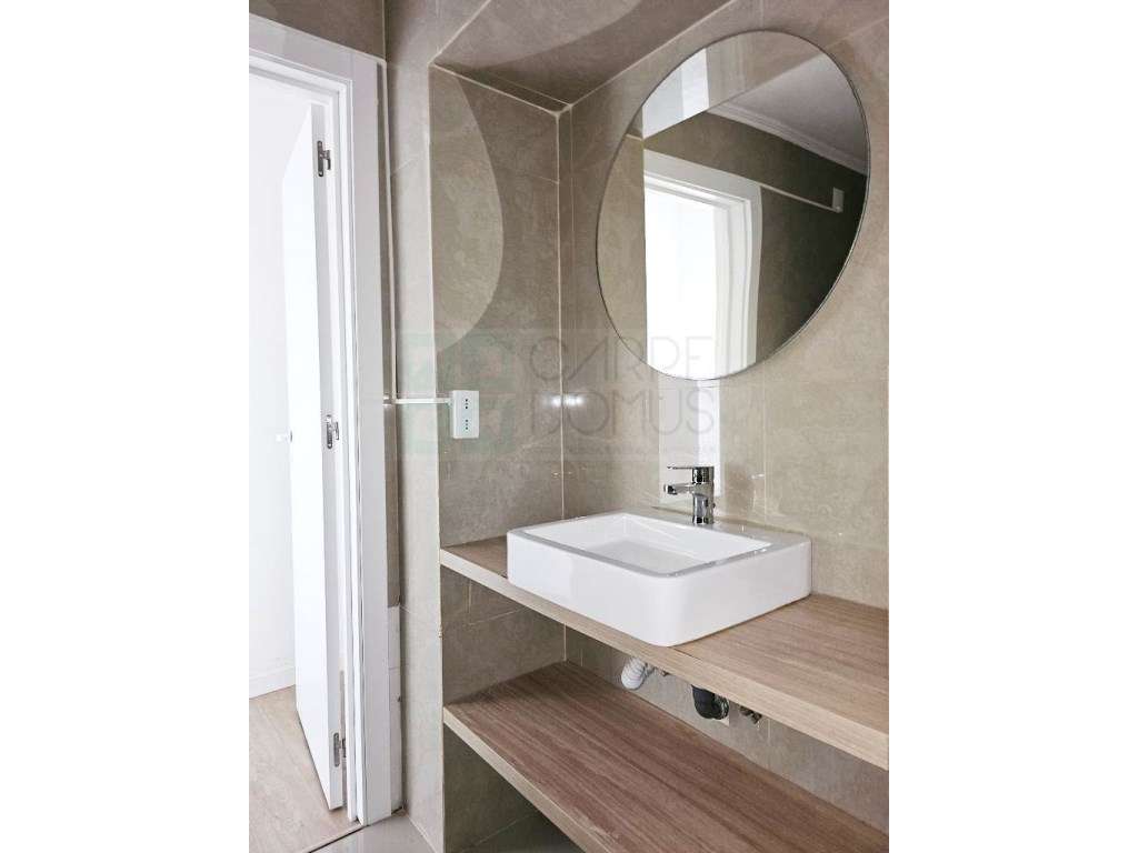 Espaçoso apartamento T3 na Ramada, Odivelas-15