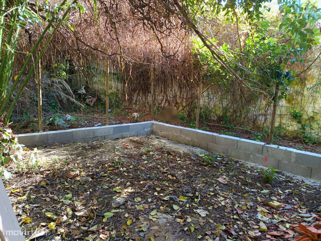 Moradia T2 para Recuperar no Centro de Santarém - Grande imagem: 1/5