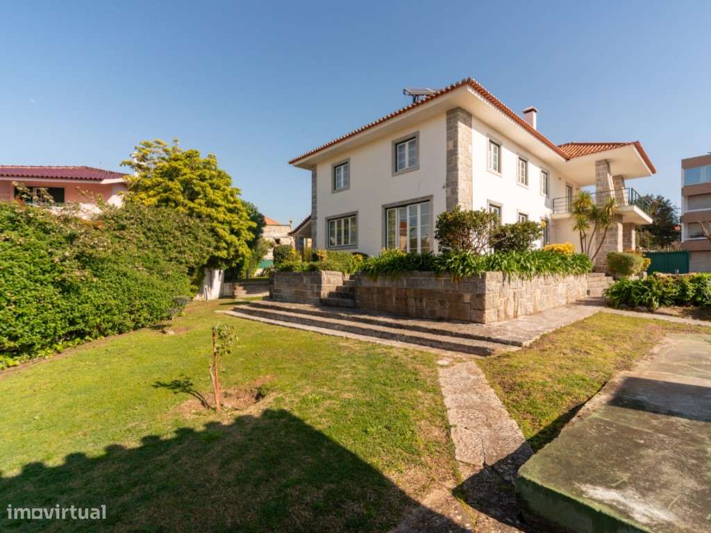 Arrendar moradia T6, Jardim e Piscina, Santo Amaro Oeiras - Grande imagem: 5/52