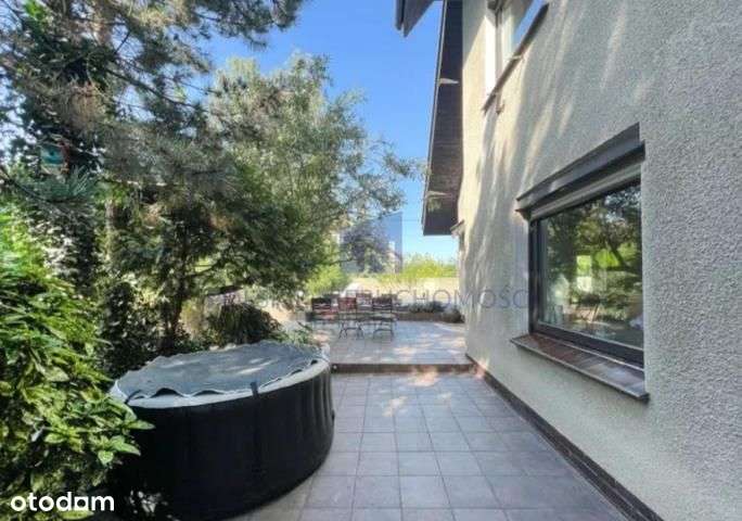 Wolnostojący. Bielany Wrocławskie-7