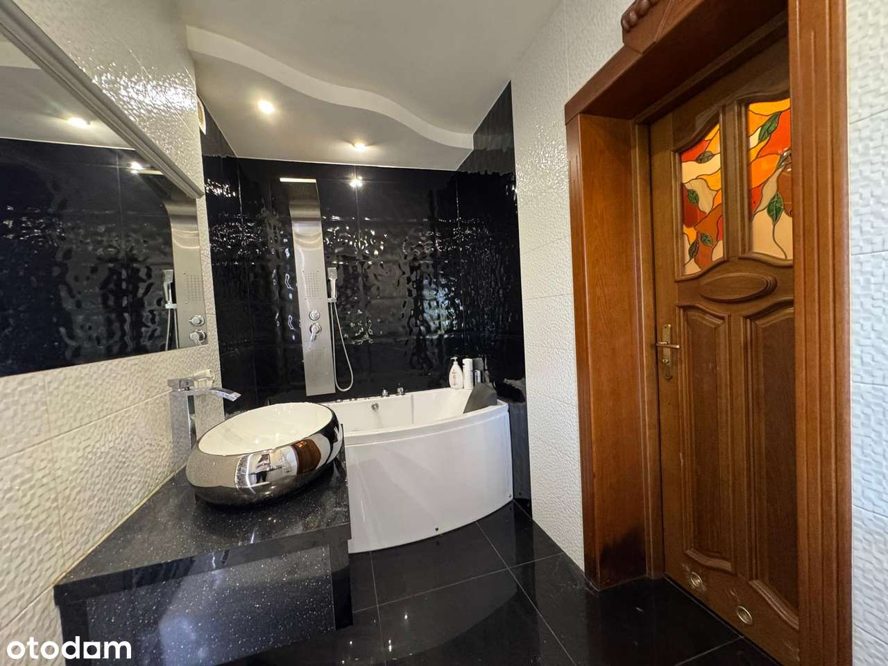 Na sprzedaż willa w Chełmie Śląskim (Kopciowice) – 360 m²-4