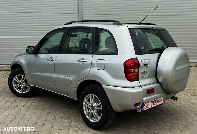 Toyota RAV4 2.0 D-4D Executive - 5