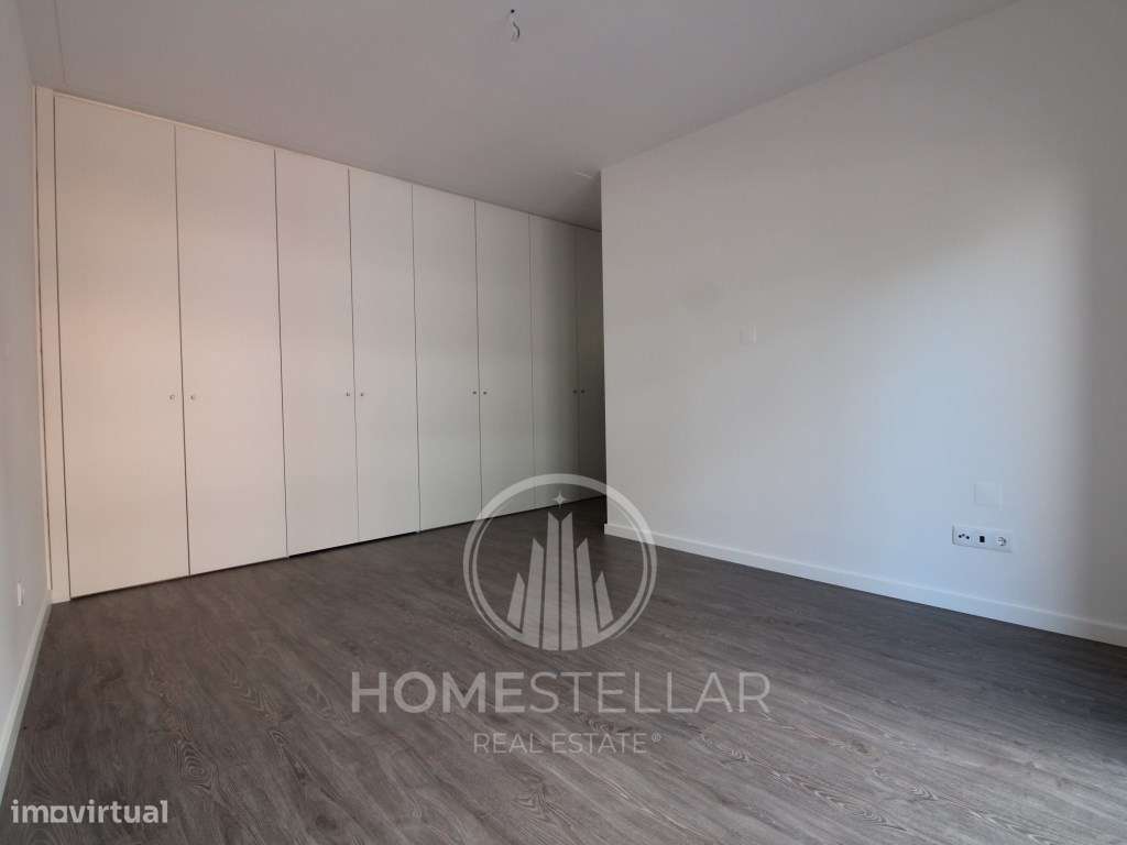 T2 com Parqueamento - Quinta da Fabrica-9