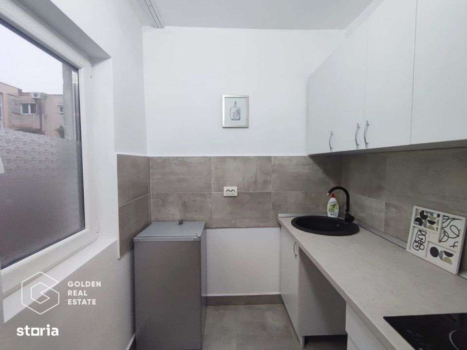 Garsoniera tinereasca, etaj 3, 6 Vanatori - Imagine principală: 5/6