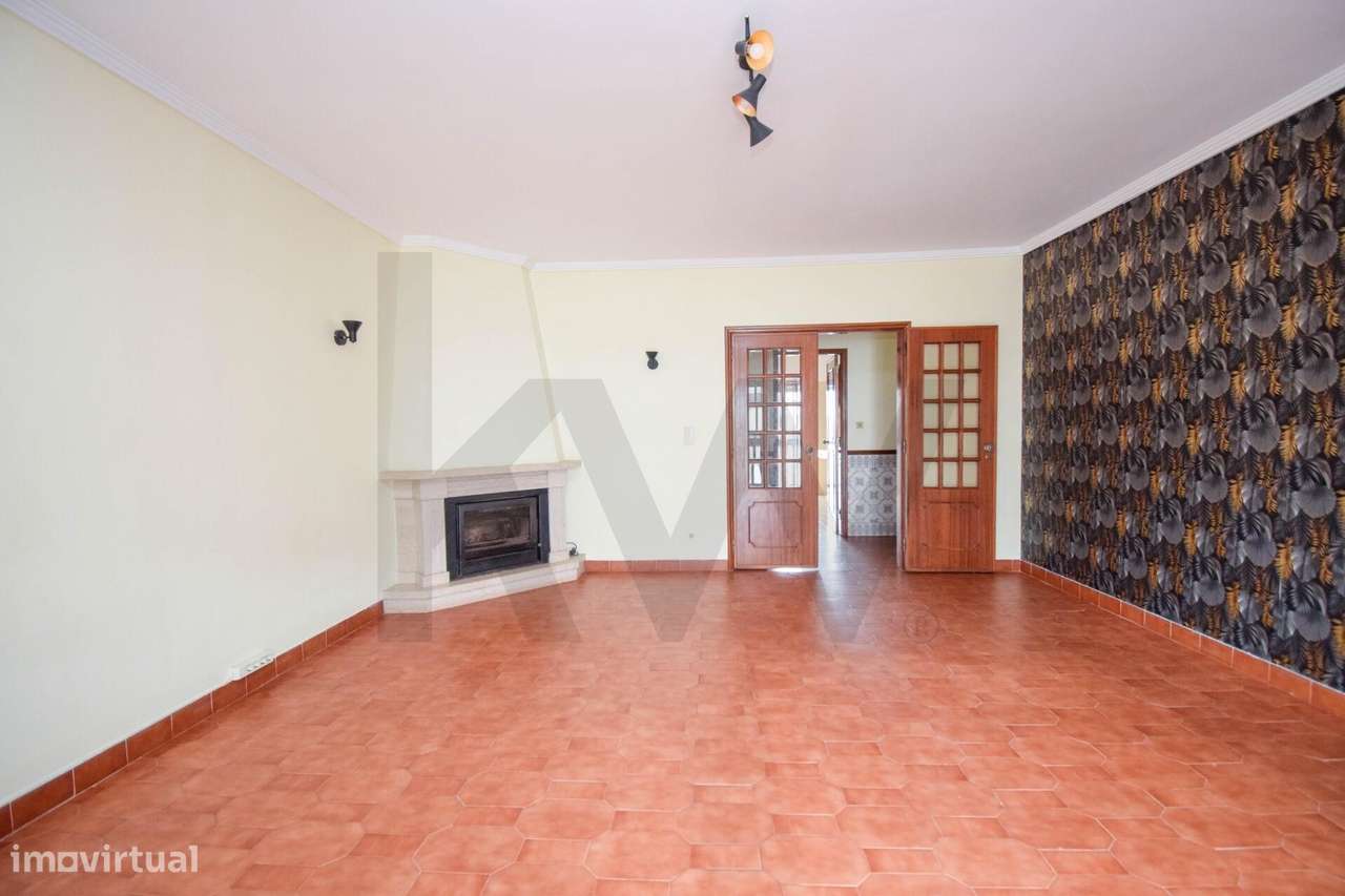 T2 com box na Quinta da Bicuda - Grande imagem: 4/27