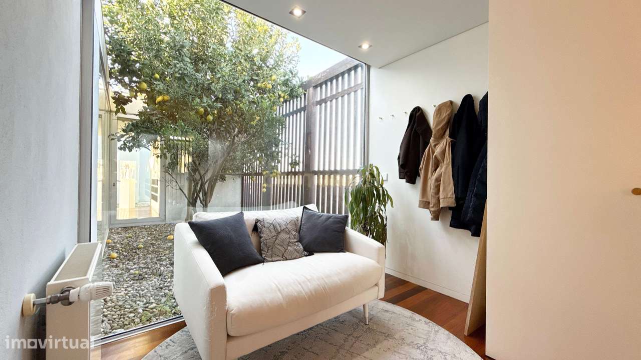 Moradia Térrea de Luxo com Piscina Aquecida e Jacuzzi a 2 km da Praia-11