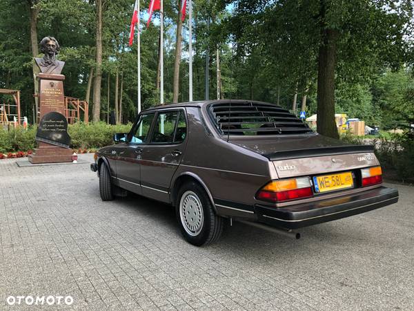 Saab 900 - 2