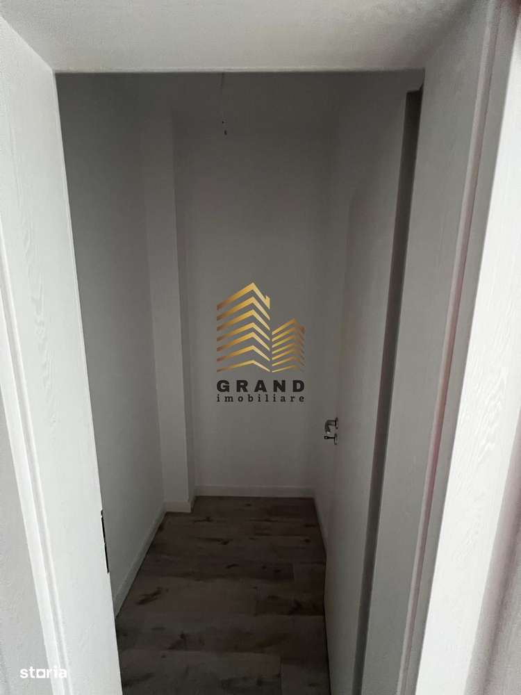 APARTAMENT ~ DECOMANDAT ~ DE VANZARE - Imagine principală: 5/8