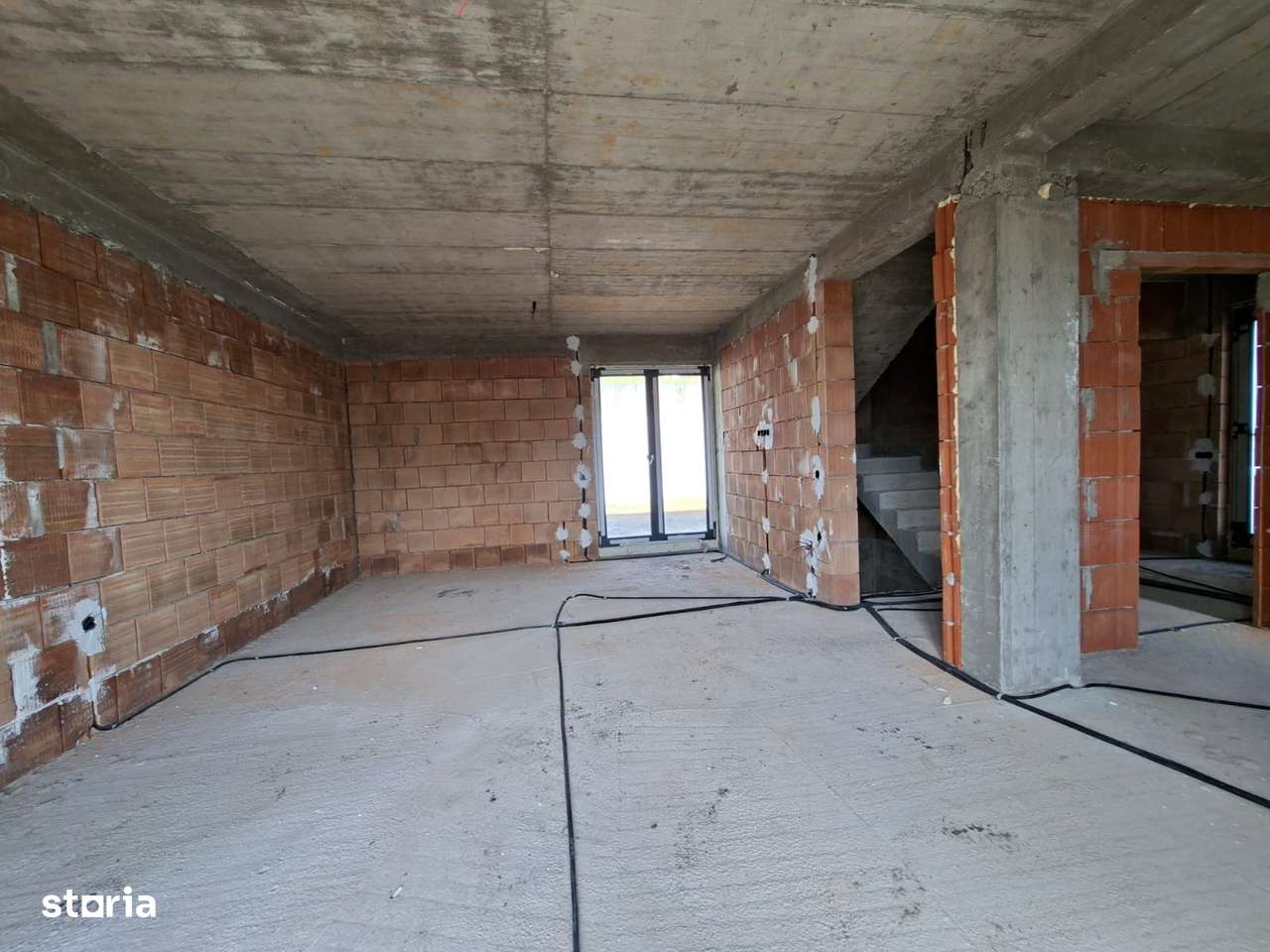 Casa Tip Duplex De Vanzare In Floresti-5