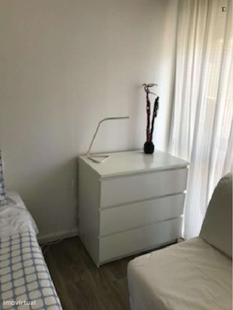 Estúdio - localizado em Santo Ildefonso Porto - Grande imagem: 4/22