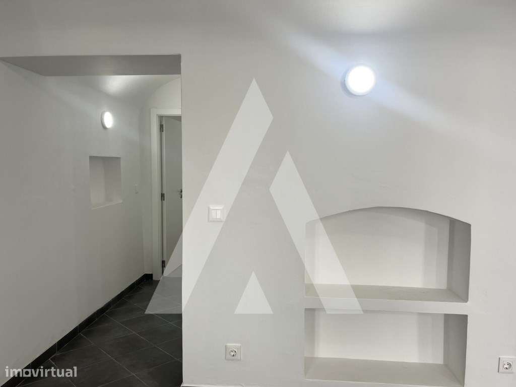 Moradia T2 Térrea no Centro Histórico de Évora-8