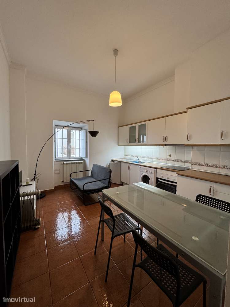 T1 com 45m², cozinha equipada e localização privilegiada - Grande imagem: 4/15