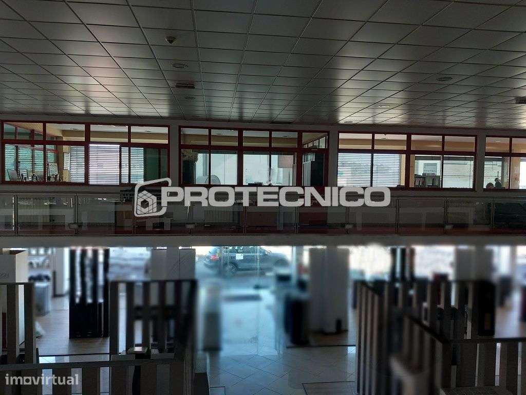 Armazém/Loja com Frente p/ a N235 - Z. I. Oiã - Grande imagem: 5/13