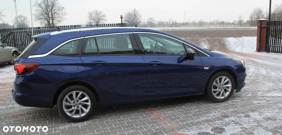 Opel Astra 1.5 D Start/Stop Sports Tourer Edition - 2