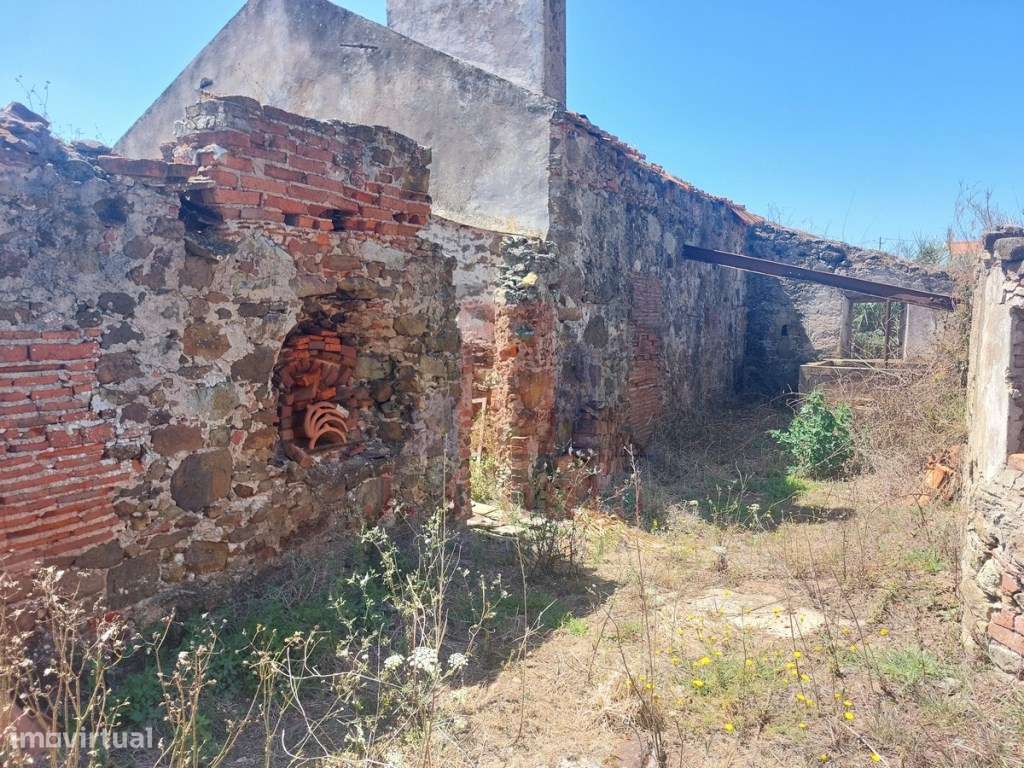 Terreno com ruina com viabilidade de construção extra-11