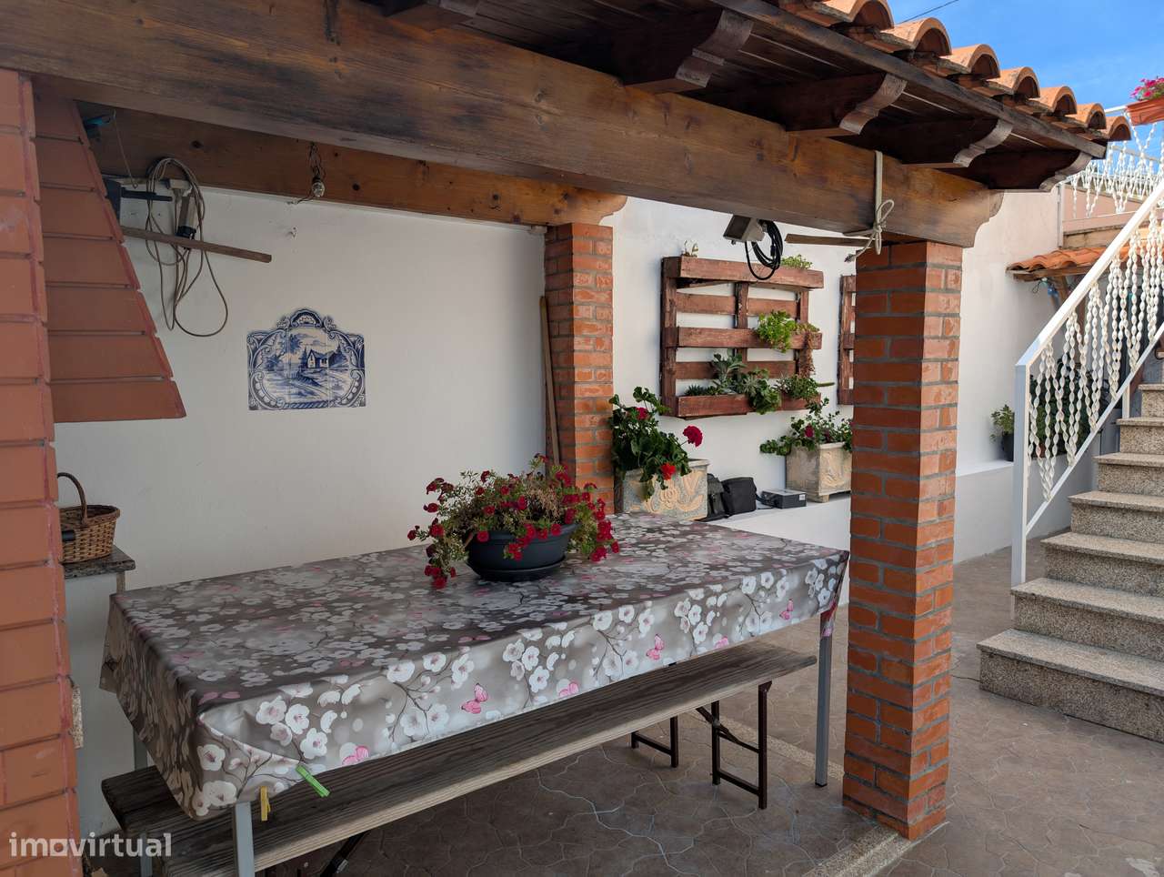 Moradia Geminada T3 + Escritório em Ferreirim - Lamego-8