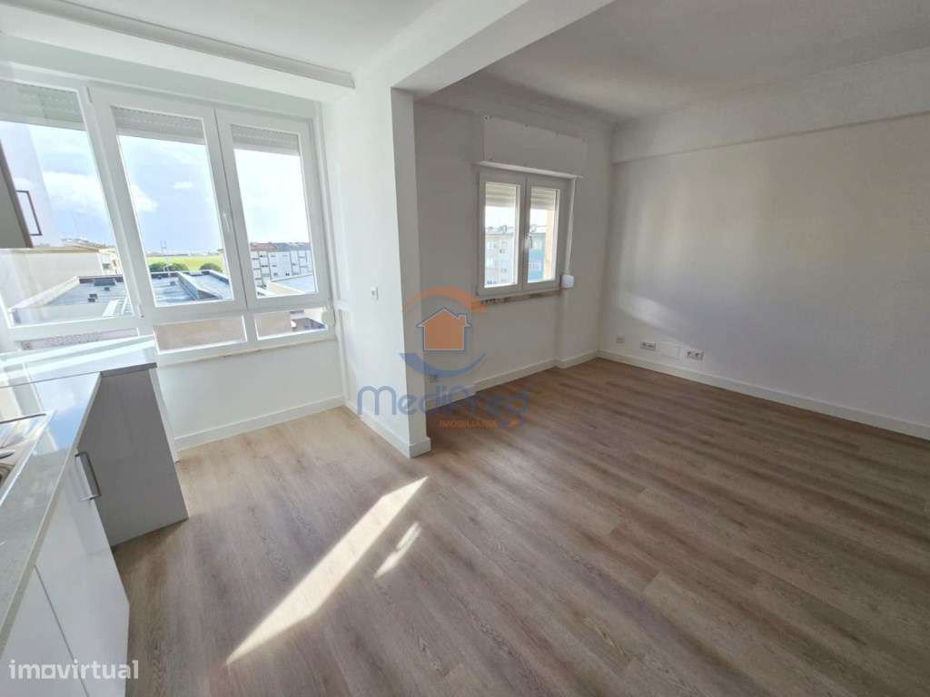 Apartamento T3 Totalmente Remodelado | Camarate, Loures-6