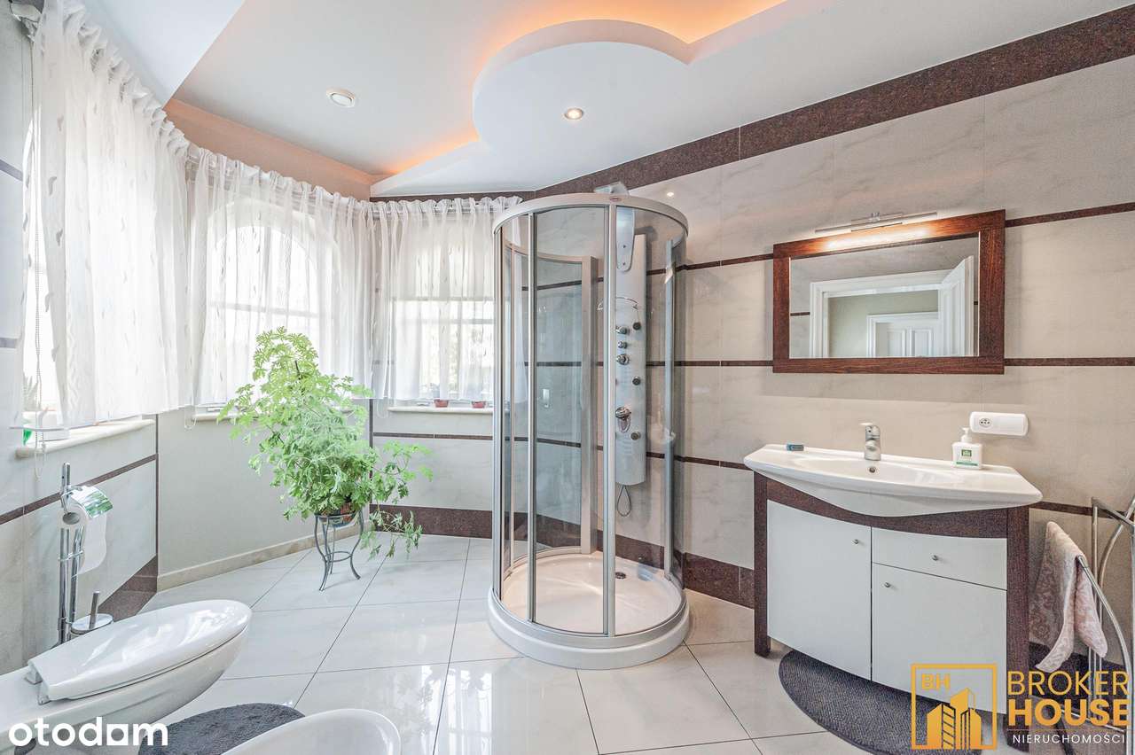 Willa z basenem i pięknym ogrodem/Opole-15