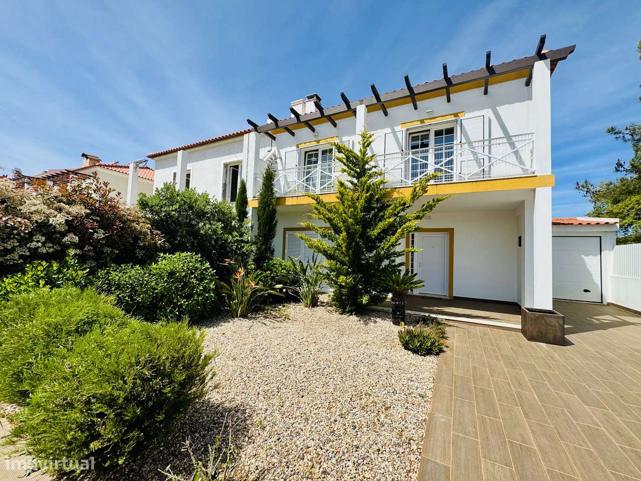 Moradia t3 garagem box jardim Charneca da Cotovia Sesimbra-7