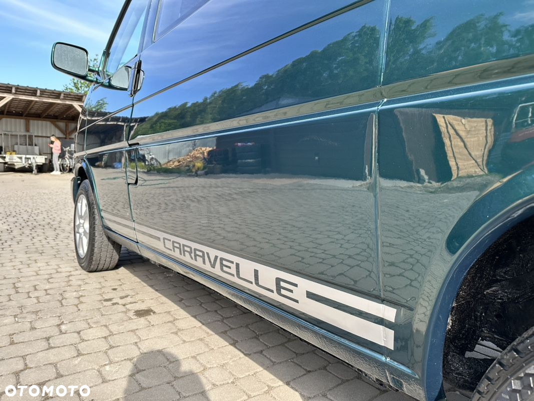 Volkswagen Caravelle - 12