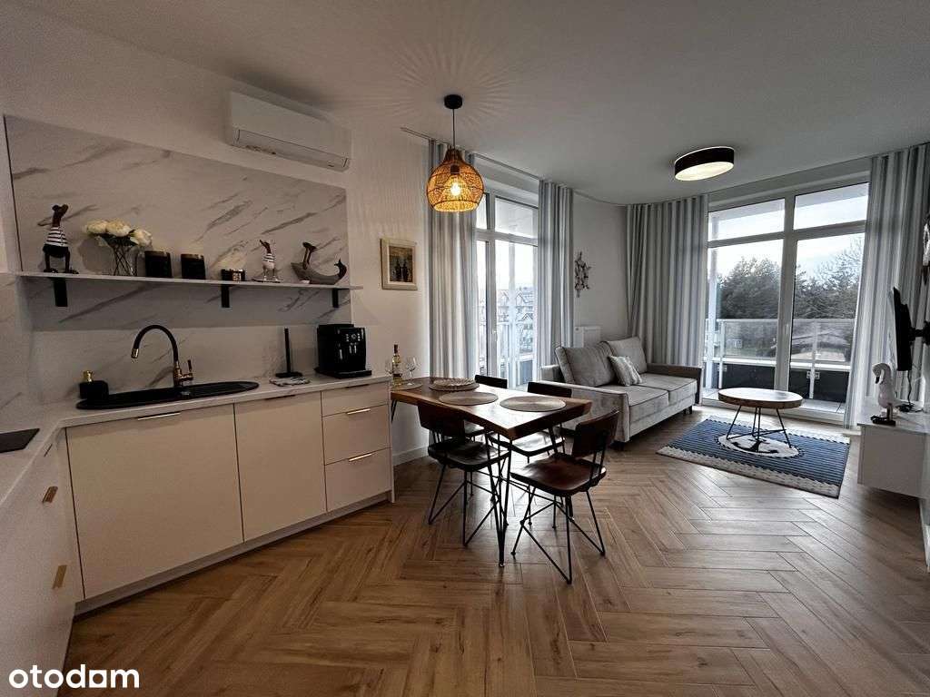 Piękny Apartament przy samym morzu!-1