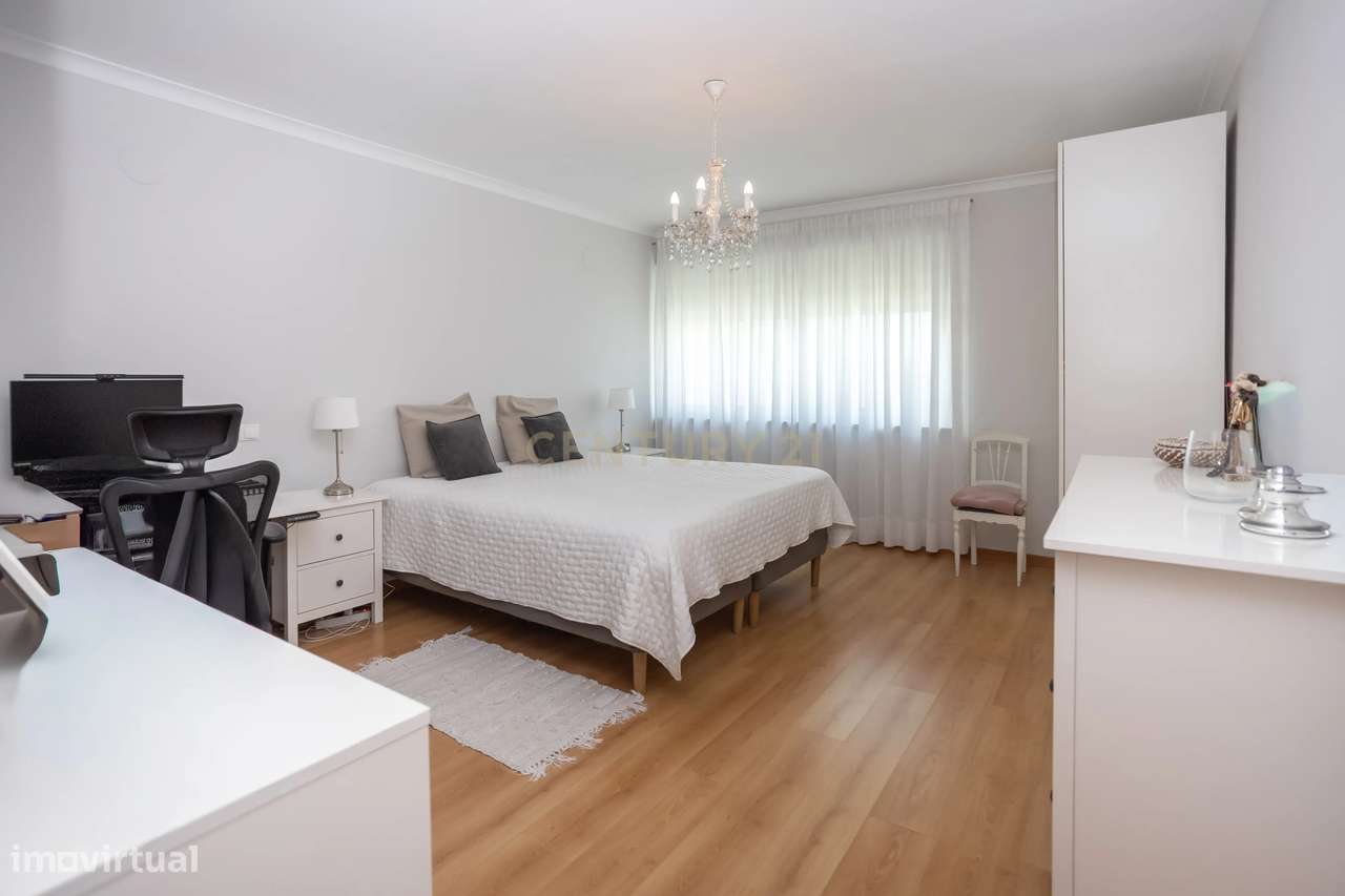 T2 c/parqueamento e arrecadação em Condomínio Privado - Alhos Vedros-22