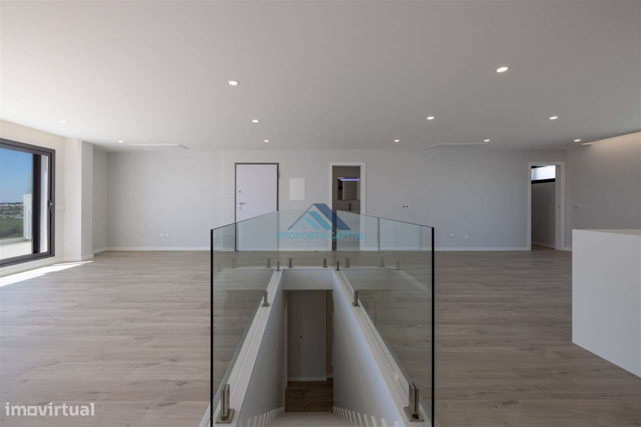 Apartamento T3 Duplex - Grande imagem: 4/32