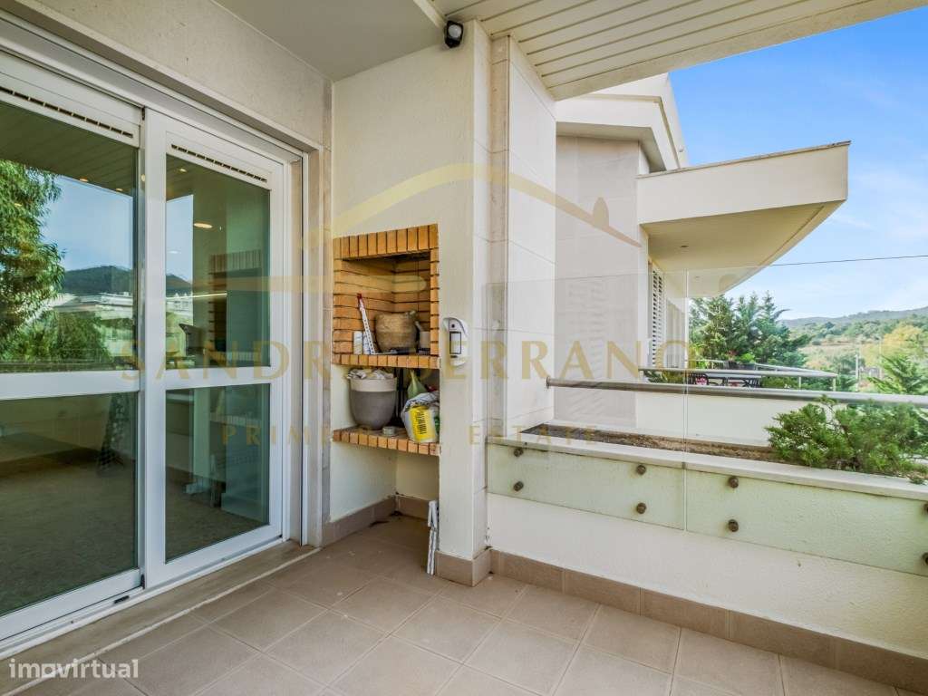 Duplex T6 com 400m2 de área na Quinta da Beloura, box independente-31