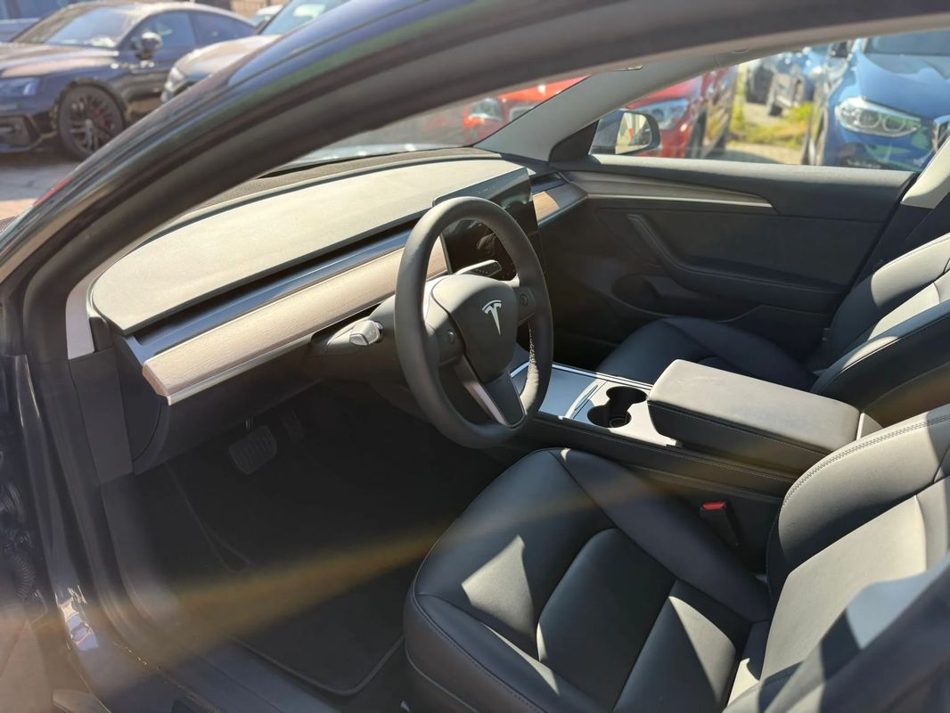 Tesla Model 3 Langstreckenbatterie RWD - 27