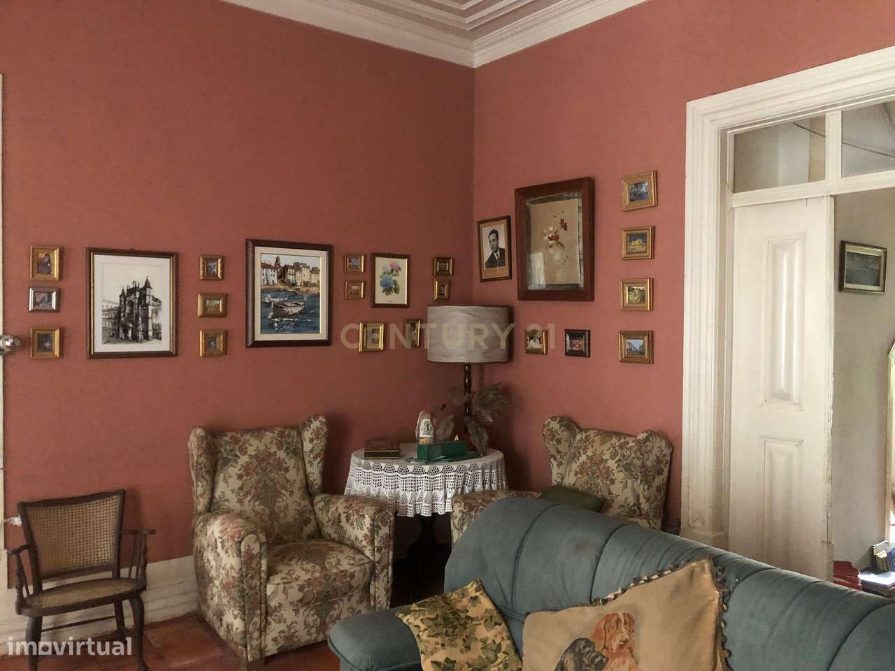 Moradia com logradouro, pateo e jardim na Povoa da Lomba - Grande imagem: 4/32