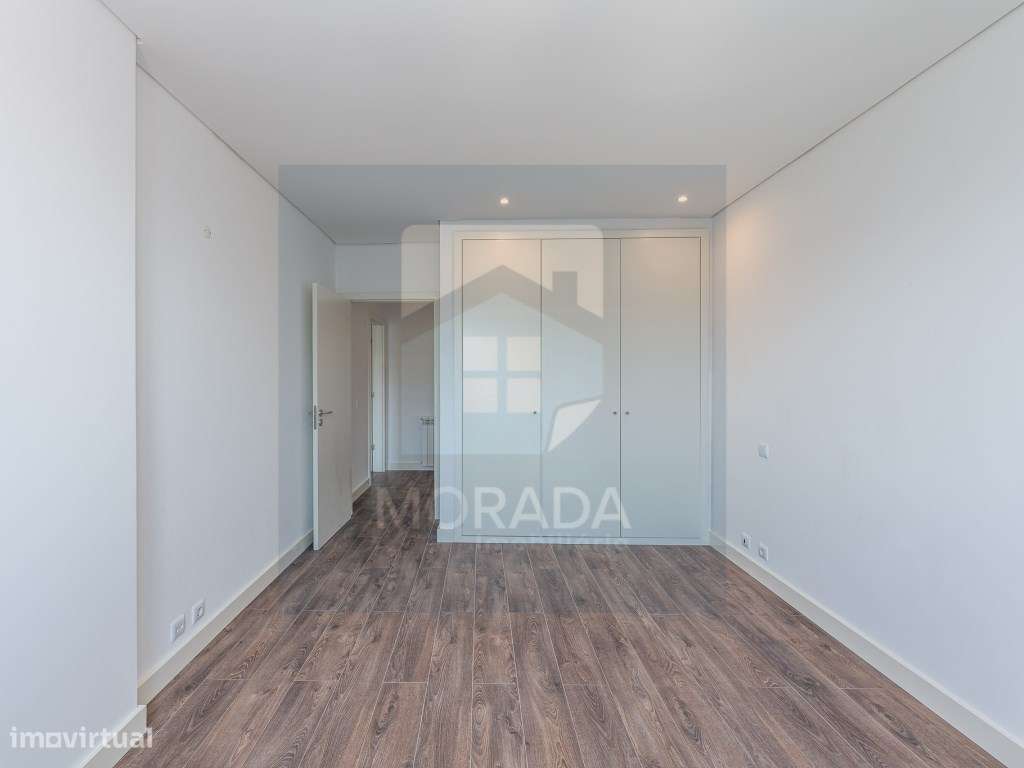 APARTAMENTO T3 JUNTO À AVENIDA DA BOAVISTA-13