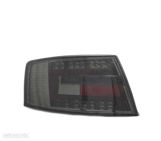 FAROLINS TRASEIROS LED PARA AUDI A6 C6 SEDAN 04-08 FUMADOS ESCURECIDOS - 1